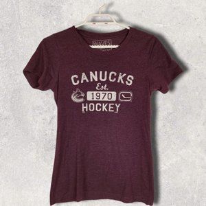 Ladies Vancouver Canucks Hockey T shirt